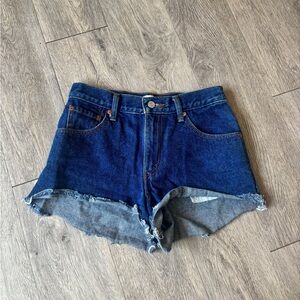 SOLD ❌Levi’s Denim Blue Shorts